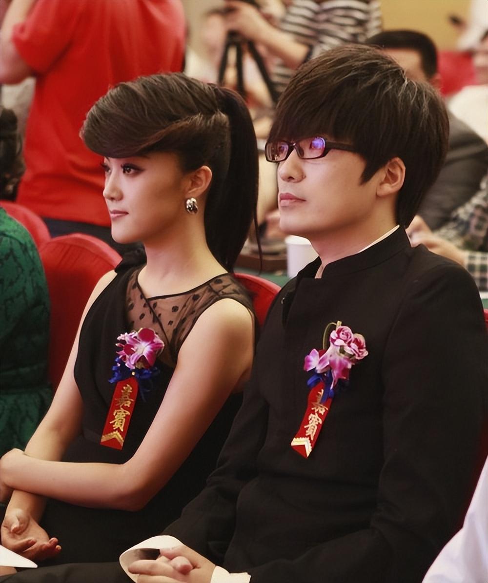 乐鱼官方入口-玖月奇迹离婚7年,王小玮近况曝光,43岁无婚无育,发福显老